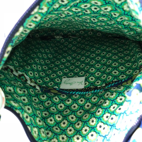Vera Bradley Hipster Bag - Picture 4 of 4